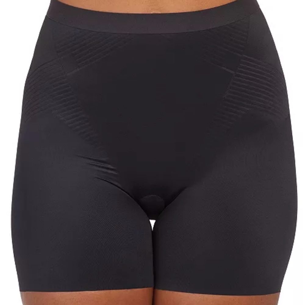 SPANXshape Thinstincts 2:0 Invisible Mid- Thigh Shorts (10234R)